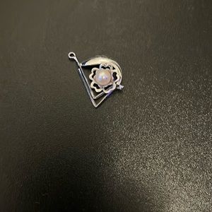 Pearl pendent